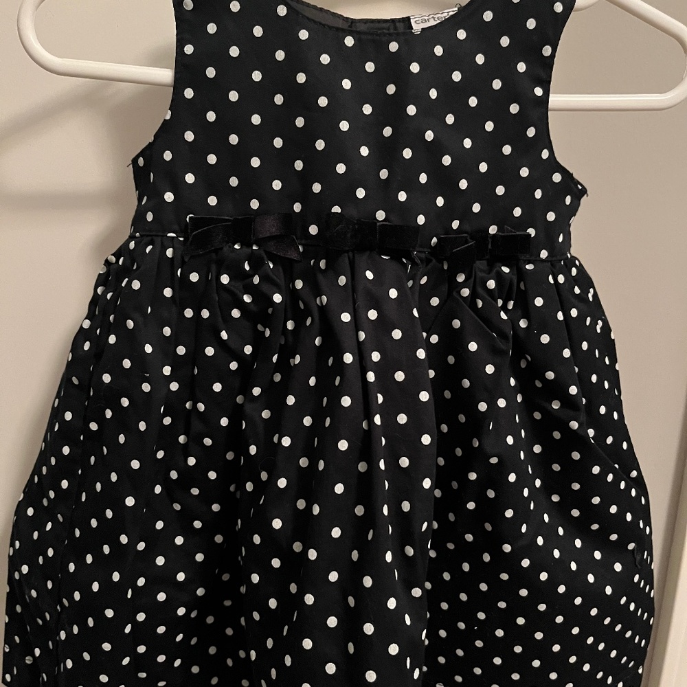 Carter’s baby girl polka dot dress, like new size 6 months